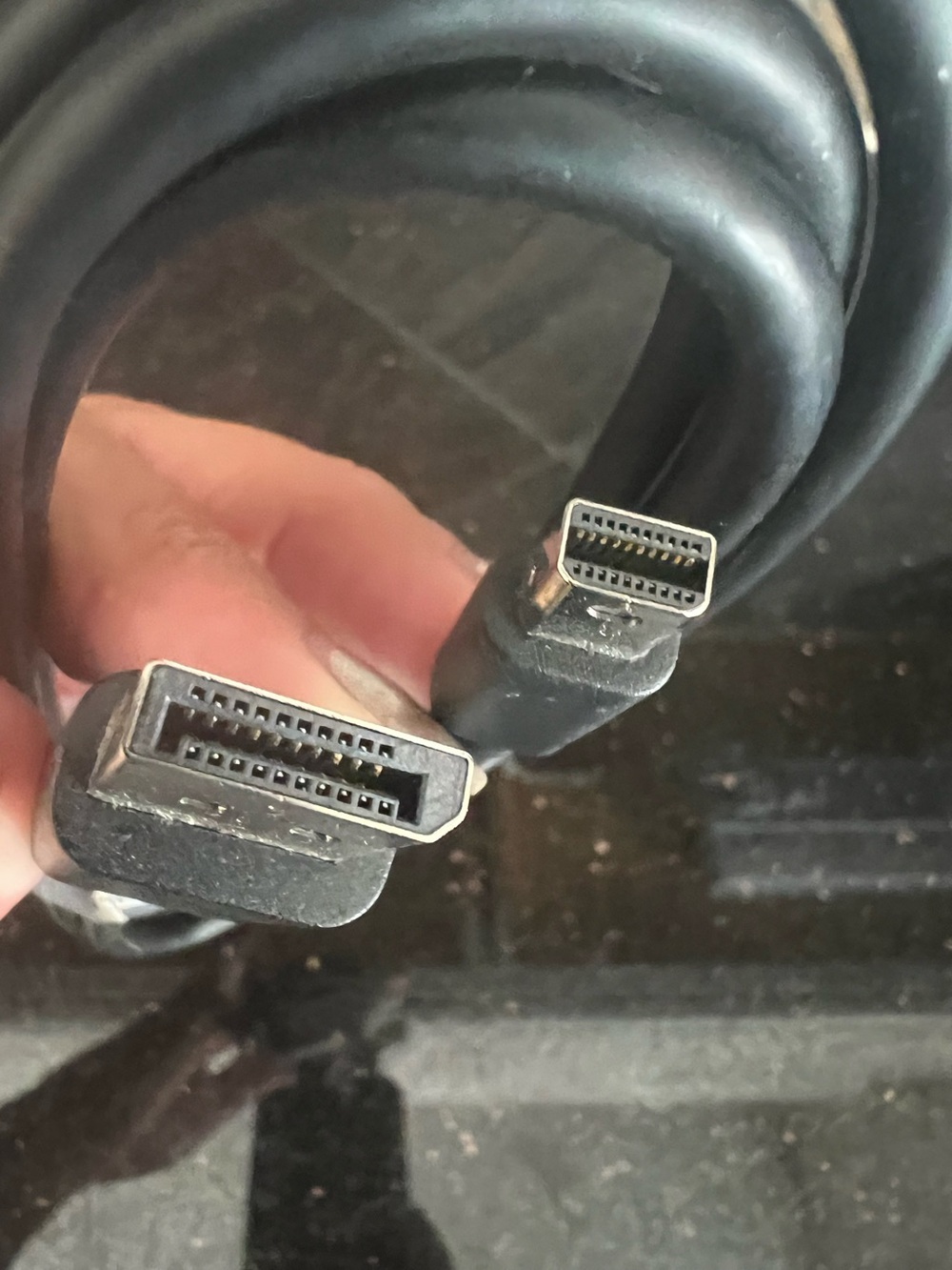 Dell DisplayPort Male to Mini DisplayPort Male Cable 6ft Black 05VX0SCA1